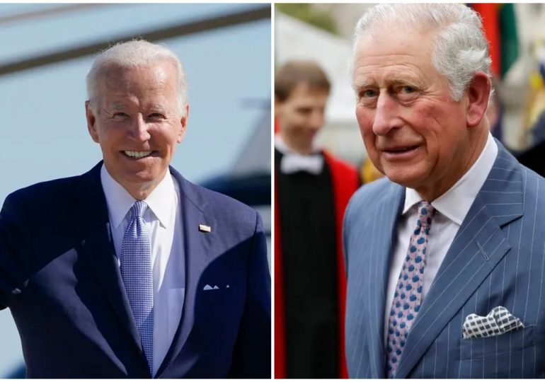 Biden habló con Carlos III e instó a mantener una "relación cercana"