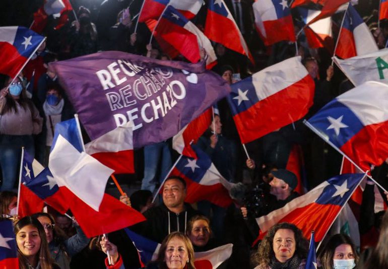 ¿Qué pasará si se aprueba o rechaza el proyecto de Constitución en Chile?
