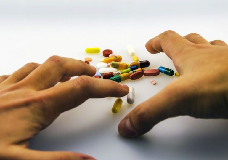 Costo creciente de la crisis de adicción a los opioides en EUA