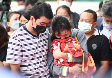 Duelo en Tailandia tras la masacre en una guardería