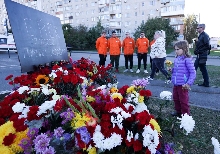 Balance de muertos por accidente de avión militar ruso sube a 15