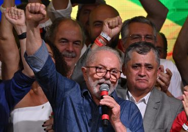 España estima que triunfo de Lula es una "apuesta" contra el cambio climático