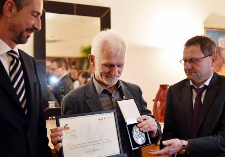 Un Nobel de la Paz fuertemente simbólico para activistas de Ucrania, Rusia y Bielorrusia