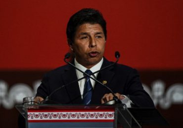 Fiscalía denuncia a presidente de Perú ante el Congreso como presunto líder de banda criminal