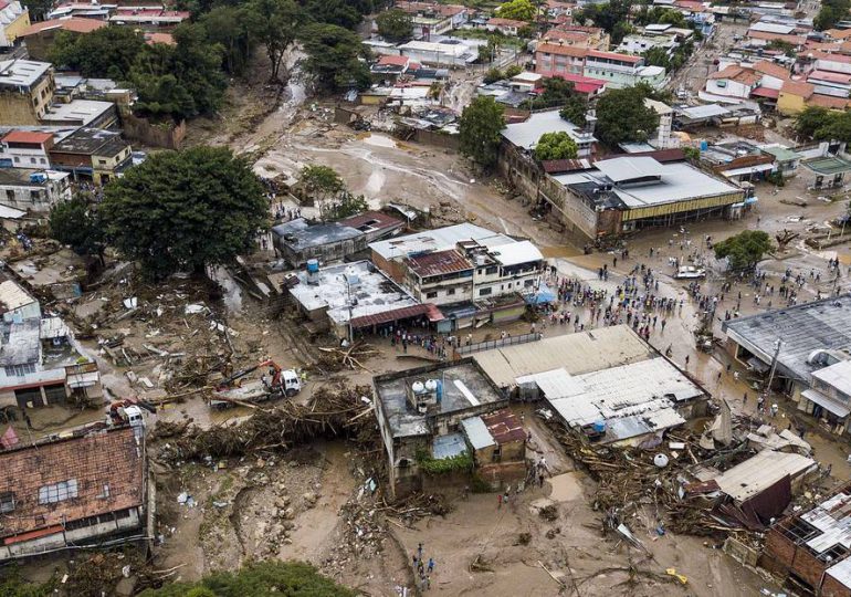 Deslave en Venezuela: 36 muertos y "difícilmente" habrá sobrevivientes entre 56 desaparecidos