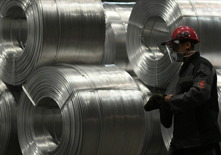 Bloomberg: EE.UU. sopesa la prohibición total del aluminio ruso