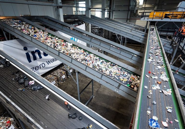 Greenpeace: el reciclaje de plástico es un "concepto fallido"