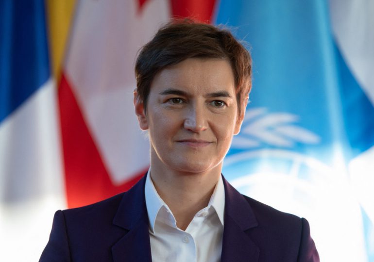 El mundo "se desliza" a la Tercera Guerra Mundial, advierte la primera ministra serbia