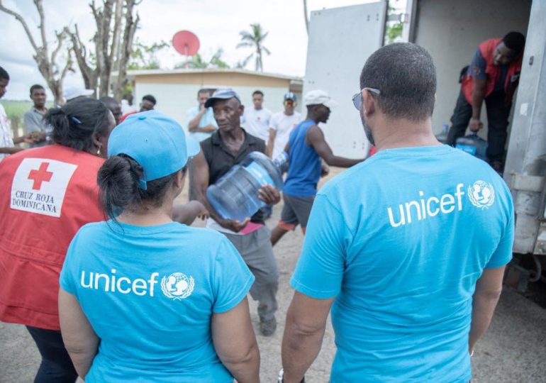 UNICEF y Cruz Roja facilitan sistemas provisionales de abastecimiento de agua para más de 22,000 personas