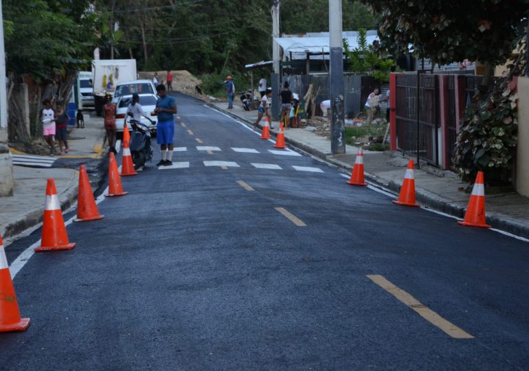 Alcaldía Santiago hizo entrega de un proyecto de asfaltado en Gurabo