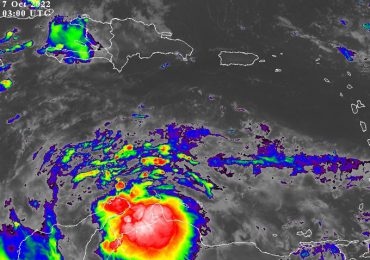 Vaguada y efectos de la depresión tropical #13 producirán aguaceros