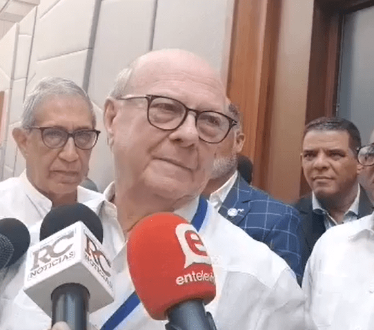 VIDEO|Hipólito asegura Guido Gómez sacará un 2% frente a Luis Abinader en elecciones del PRM