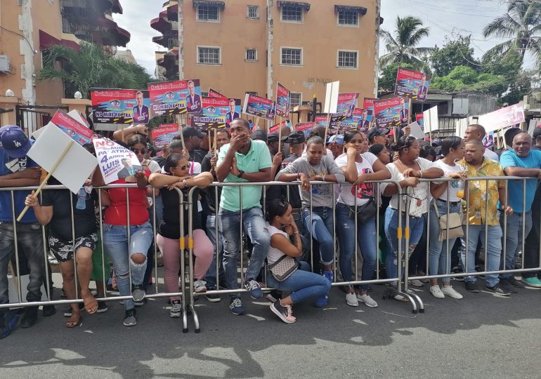 "No miren pa atrás, 4 años más", los tambores reeleccionista no paran de sonar en actividades del presidente Abinader