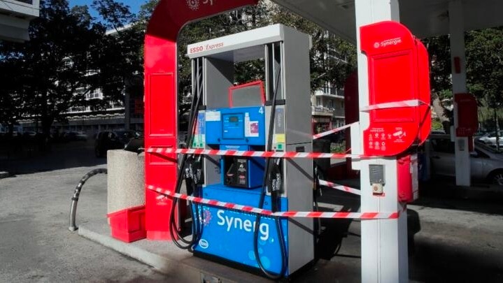 Reportan crisis en Francia por escasez de gasolina