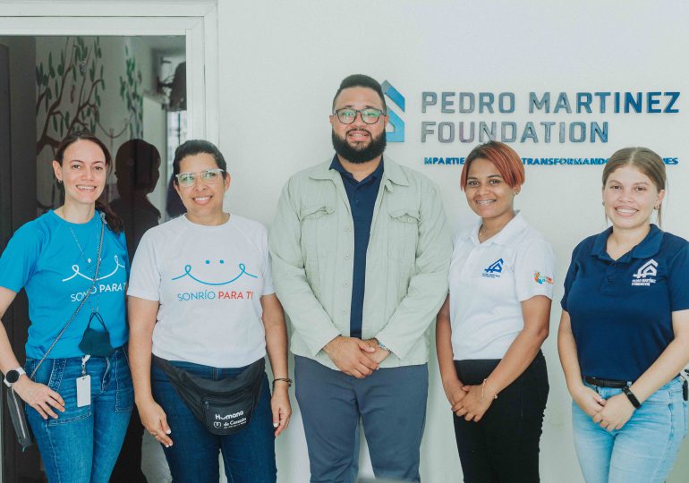 Voluntariado Humano de Corazón y Fundación Pedro Martínez se unen a favor de niños de Manoguayabo