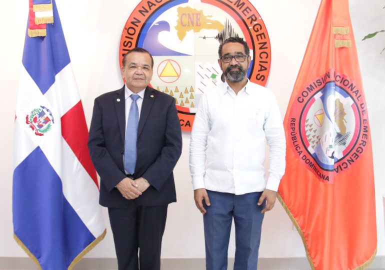 Embajador de El Salvador en RD felicita director Defensa Civil por su gestión e implementación de nuevas tecnologías