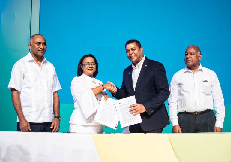 Firman acuerdo para apoyar a municipalistas y fomentar el cooperativismo en los gobiernos locales