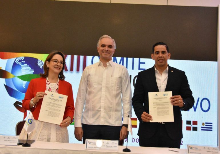 Organización Iberoamericana de Seguridad Social firma acuerdos con Ministerio de Trabajo y CNSS