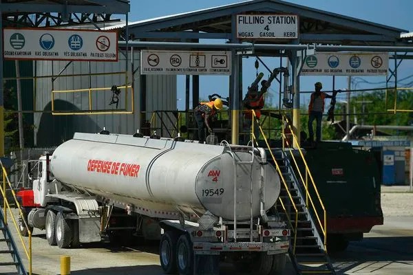 Haití: hombres armados irrumpen en la Terminal Varreux, roban combustible