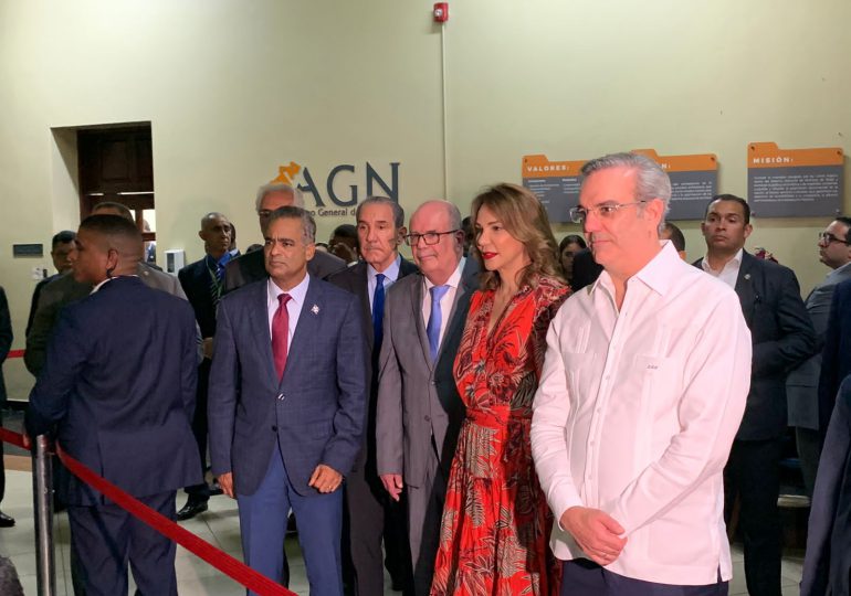 VIDEO| Abinader encabeza inauguración de Feria del Libro de la Historia Dominicana