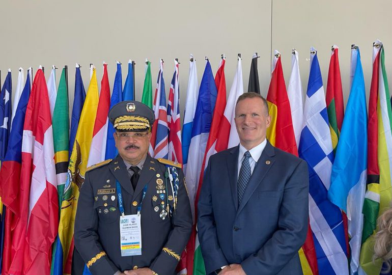 Policía Nacional presenta en Texas avances del proceso de transformación y profesionalización