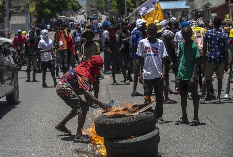 EEUU dispuesto a ayudar a Haití, pero cauteloso sobre el envío de tropas