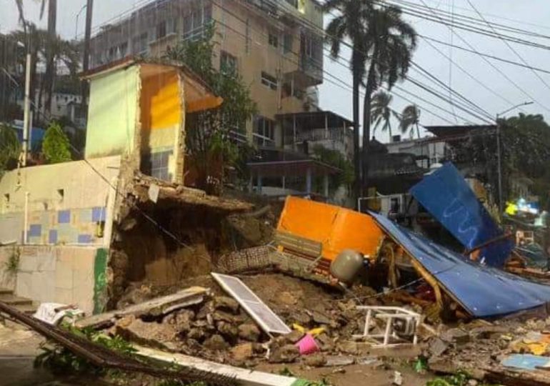 Ciclón Julia provoca fuertes inundaciones en Acapulco