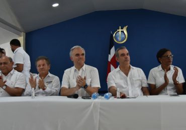 Presidente Abinader y Ministro de Trabajo supervisan trabajos de recuperación en Verón