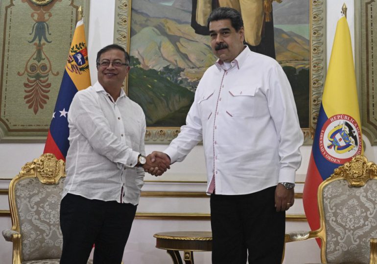 Petro y Maduro abogan por reintegro de Venezuela a la CAN y al sistema de DDHH de la OEA