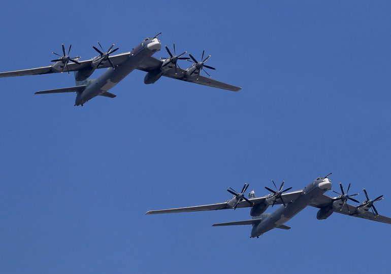 Rusia y China realizan patrullas aéreas conjuntas en región de Asia-Pacífico