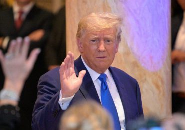 Trump dice que Estados Unidos está "de regreso"