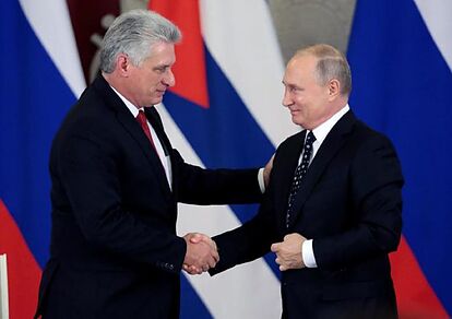 Putin y el presidente de Cuba muestran su unidad frente a EEUU