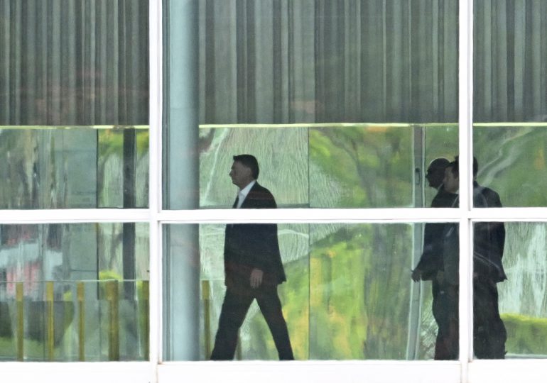 Bolsonaro mantiene su reclusión y se ausenta de la cumbre del G20