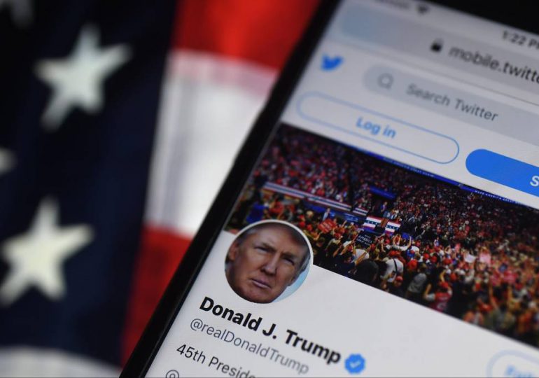 Musk restablece la cuenta de Donald Trump en Twitter tras encuesta