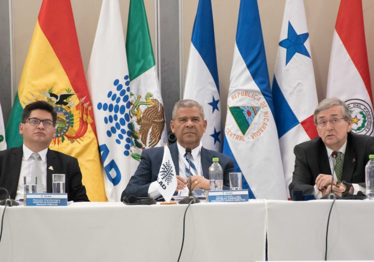 Castillo Lugo inaugura XXVII Congreso CLAD Bolivia 2022