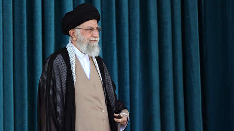 Líder de Irán: "Aquellos que piensan que EEUU es un poder intocable, se equivocan"