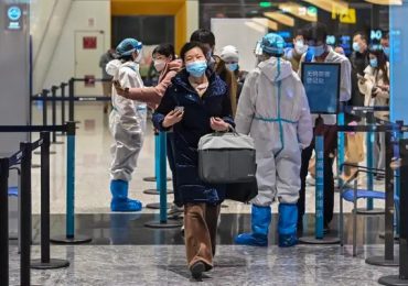 China relaja las medidas anticovid para viajeros internacionales
