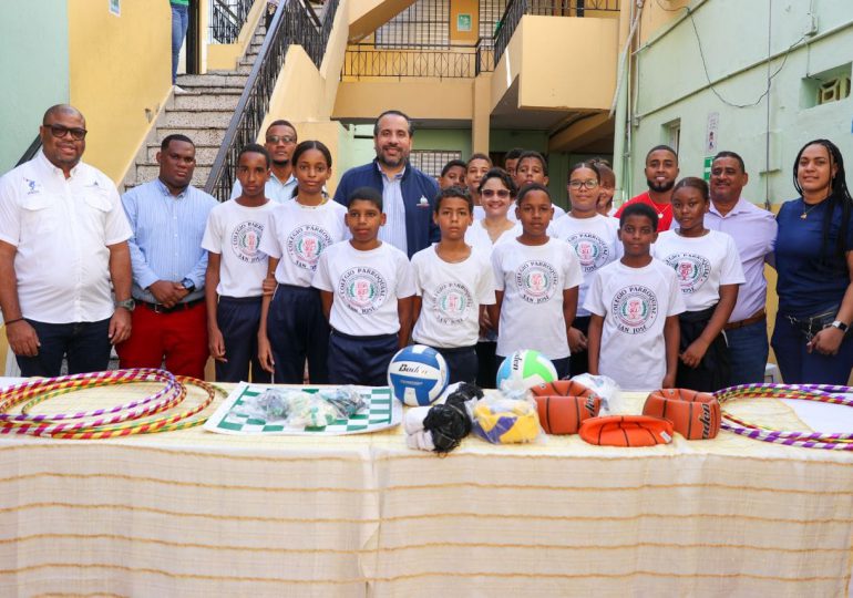 INEFI entrega utilería deportiva en Colegio Parroquial San José de Villa Consuelo