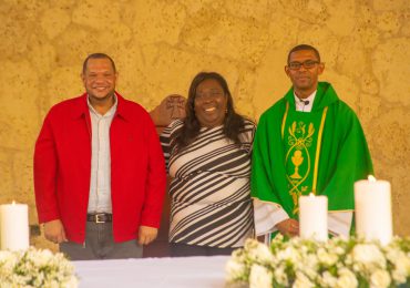 Alcalde Carlos Guzmán destaca trabajo mancomunado con iglesias de diferentes denominaciones religiosas en SDN