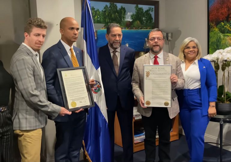 Senado y Asamblea de NY emiten proclamación por el aniversario de la Constitución Dominicana