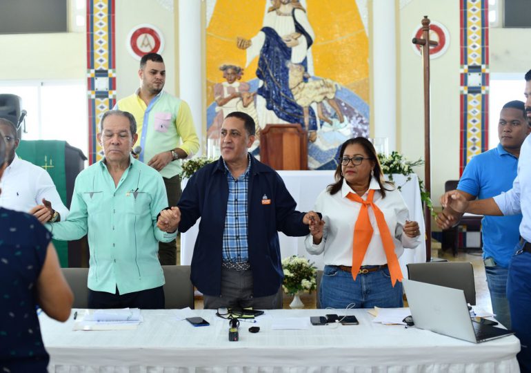 <em>Gobernación de Santo Domingo y Obras Públicas reinician trabajos en Santo Domingo Norte</em>