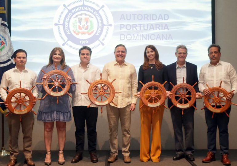 Autoridad Portuaria reconoce labor de miembros de su Consejo de Administración