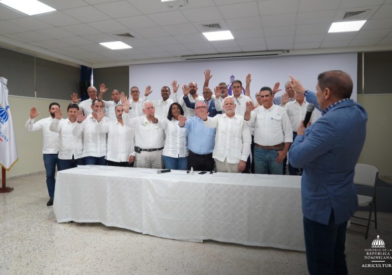 Ministro Limber Cruz juramenta nuevo presidente del Patronato Nacional de Ganaderos