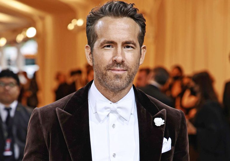 Hollywood honra a Ryan Reynolds, superhéroe convertido en dueño de modesto club de fútbol