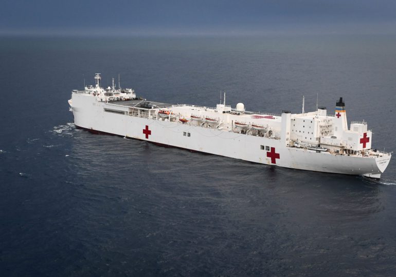 El USNS Comfort ofrecerá servicios médicos gratuitos en Santo Domingo y Azua