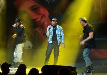 Ilegales presenta a casa llena primera función de su concierto "Otra Atmósfera Tour 2022"