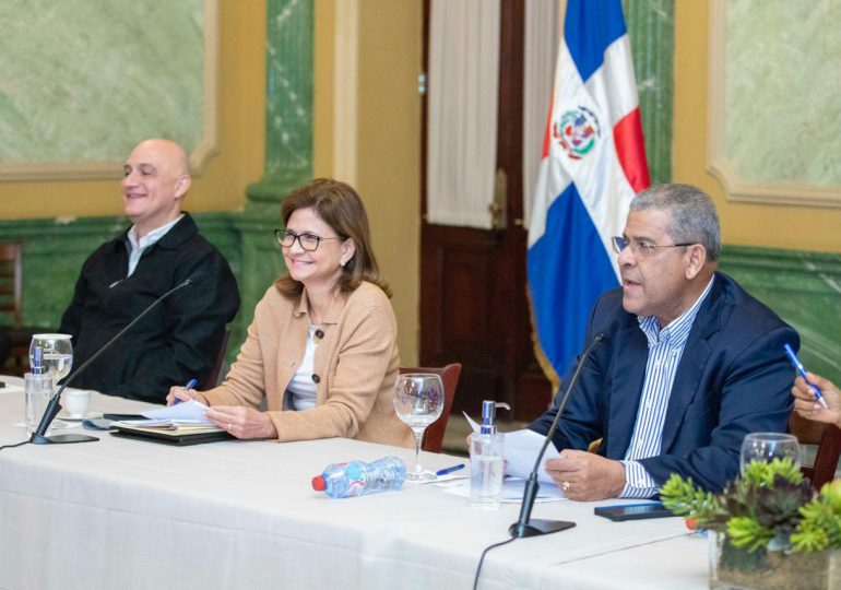 Todo listo para el Censo; vicepresidenta encabeza reunión con directores regionales y provinciales del Censo Nacional