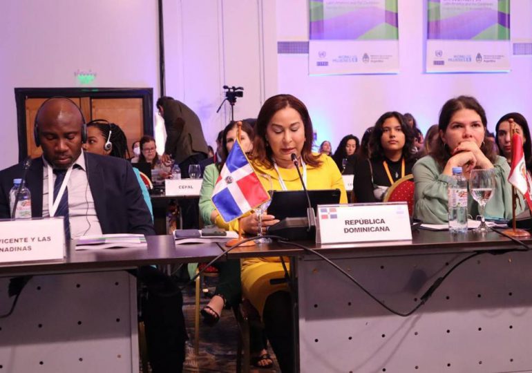Ministra de la Mujer dominicana y homologas de la región abordan sistemas integrales de cuidados
