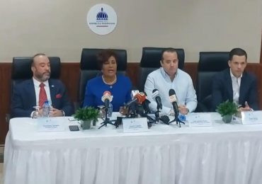 Gobierno dará bono de hasta 100 mil pesos a dueños de vehículos inundados por lluvias ocurridas en Gran Santo Domingo