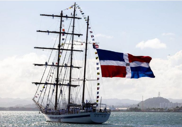 Arriba en Puerto Rico el buque escuela “Almirante Cambiaso”